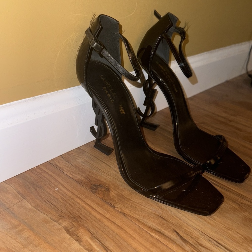 YSL Heels - Picture 2 of 3